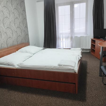 Horsky Hotel Eva Svätý Jur Værelse billede