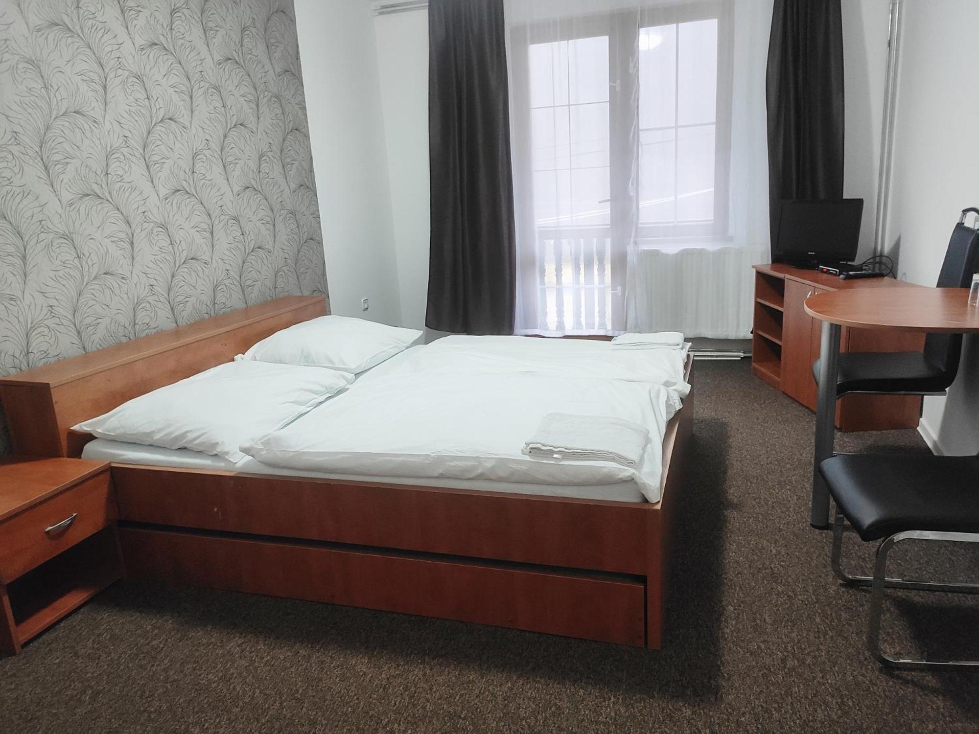 Horsky Hotel Eva Svätý Jur Værelse billede